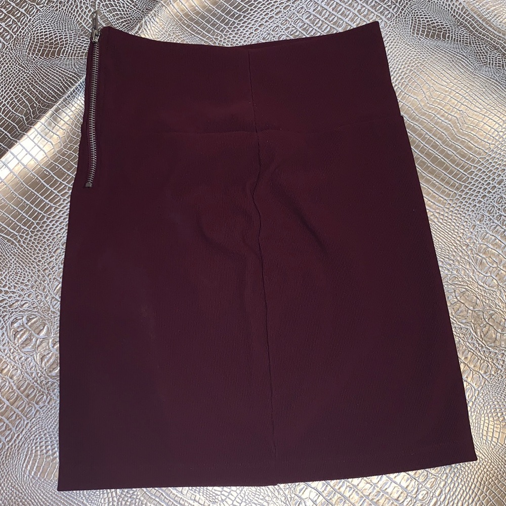 Forever 21 deep purple pencil skirt!!